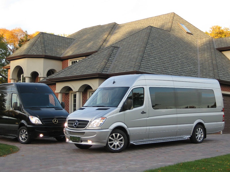 Helpful Insights for First-Time Visitors Using Fort Lauderdale Airport with Shuttle Service